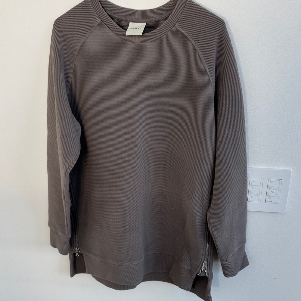 Varley Women’s Crewneck Sweater in Gray